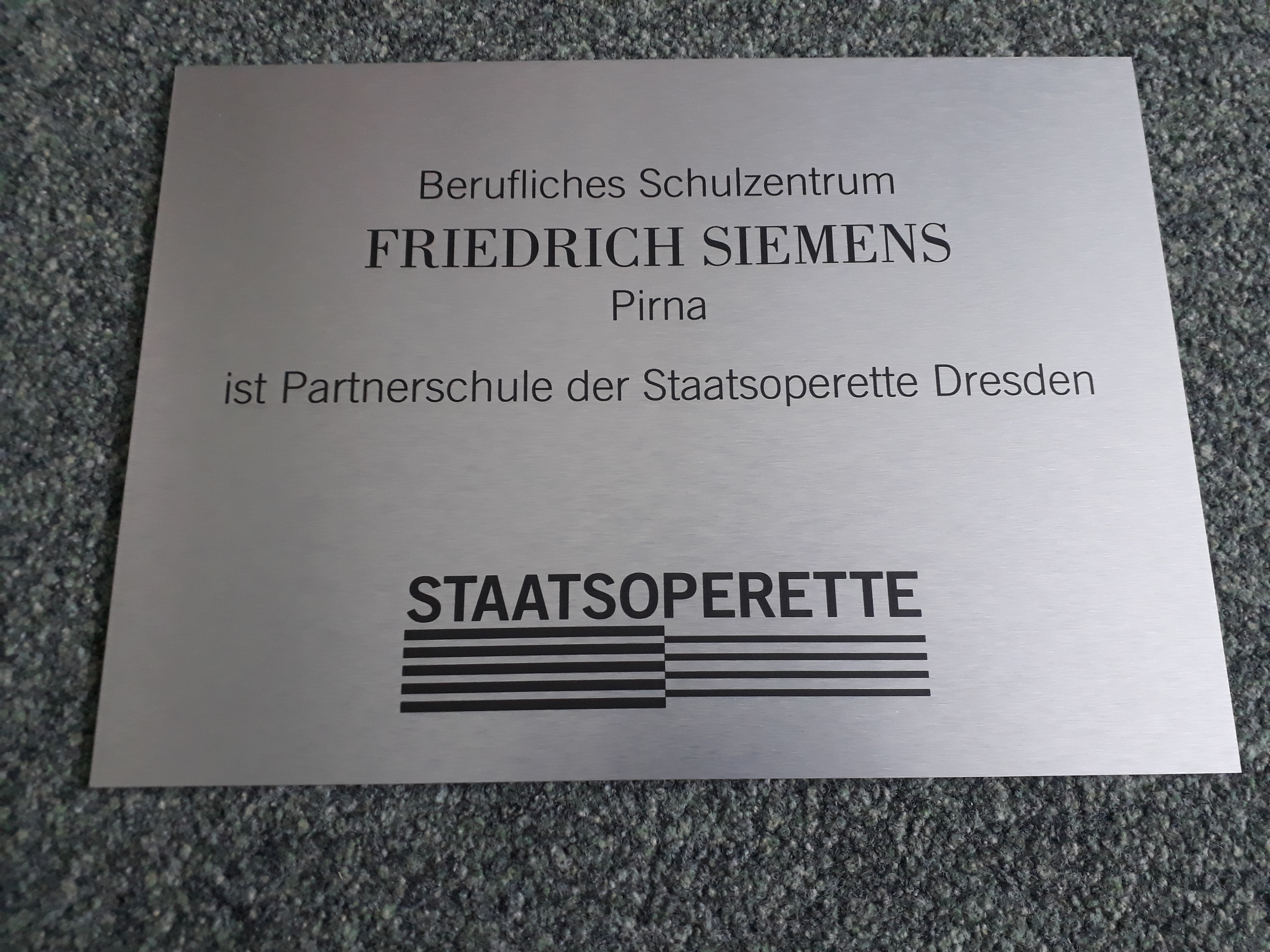 werbetafel_staatsoperette